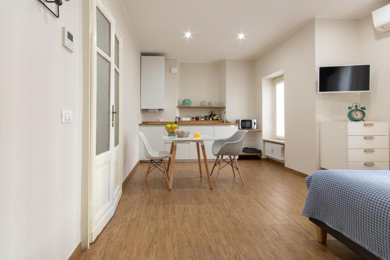 Aqualago Casa Vacanze Apartment C Verbania Bagian luar foto